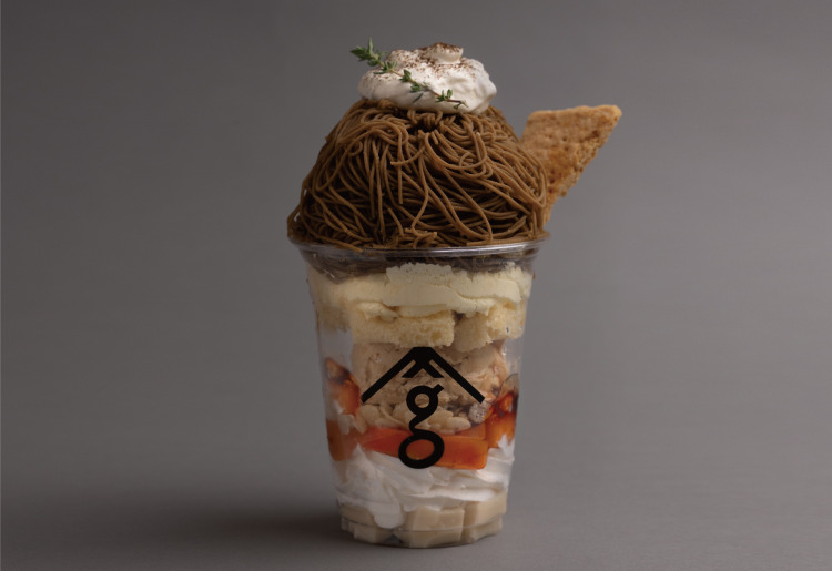 ほうじ茶モンブランと林檎のパフェ